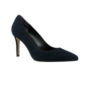 Charles David Navy Vibe Suede Pump Woman’s Size 6